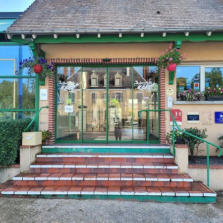 Hotel L'Auberge De L'Olive à Dompierre-sur-Besbre Extérieur photo