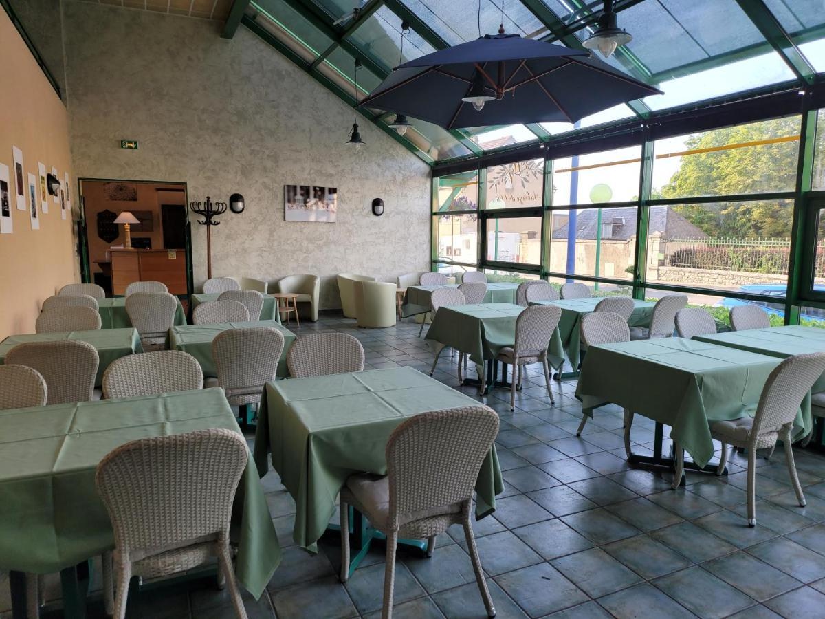 Hotel L'Auberge De L'Olive à Dompierre-sur-Besbre Extérieur photo