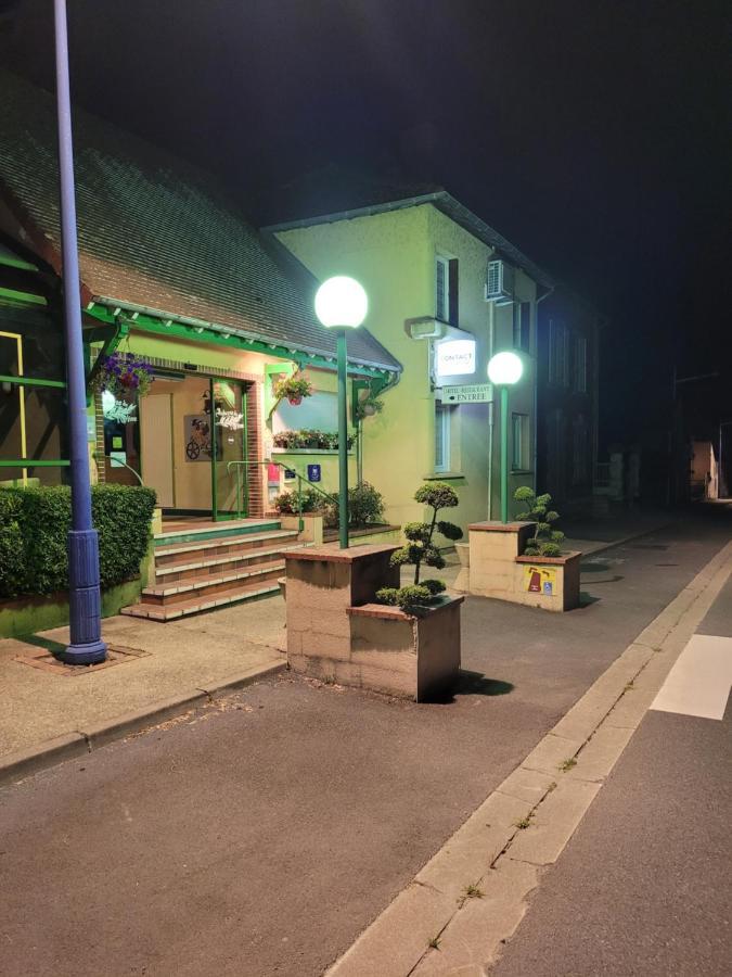 Hotel L'Auberge De L'Olive à Dompierre-sur-Besbre Extérieur photo